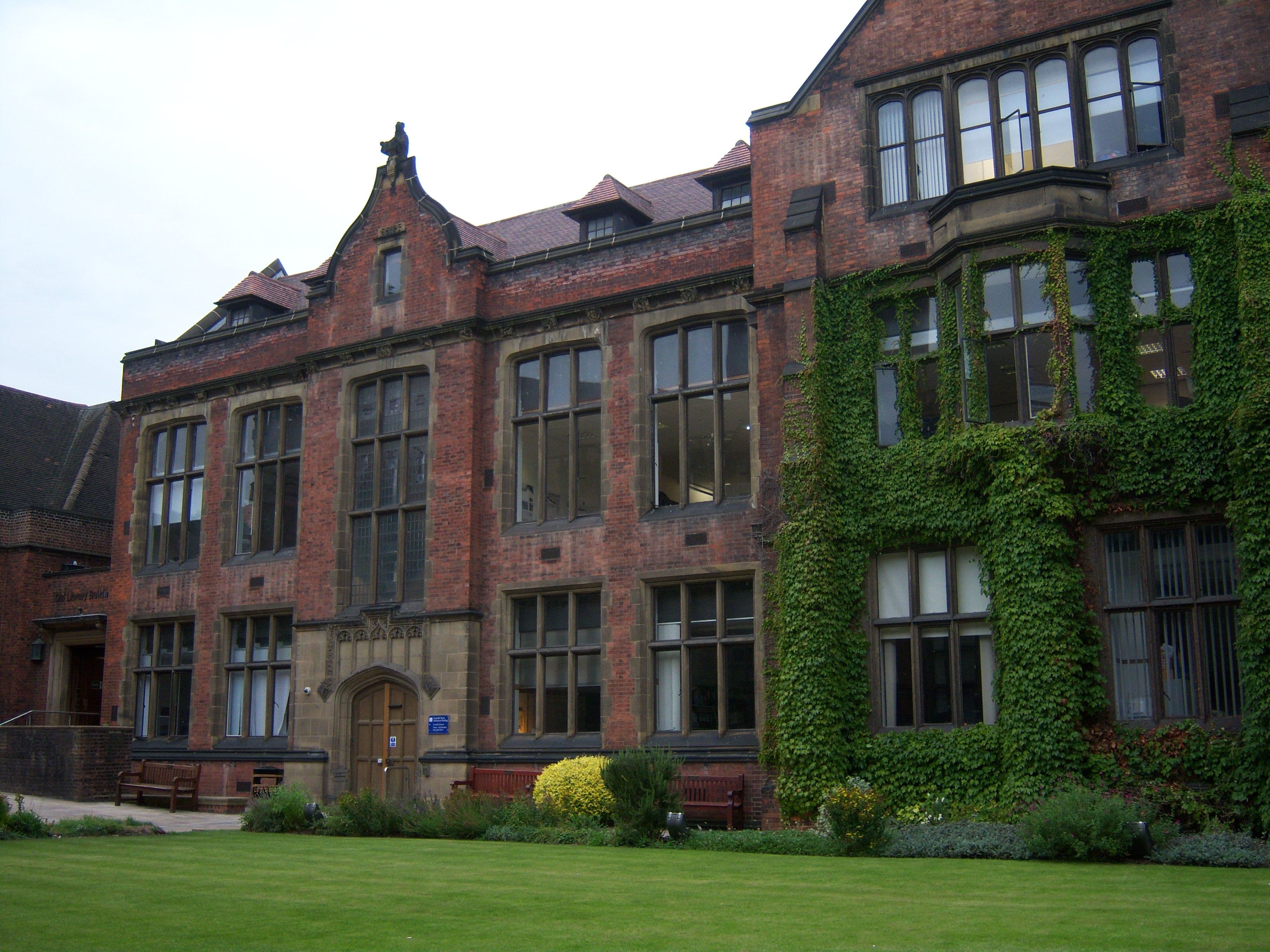 Architecture building, Newcastle University. Photograph: By Ultra7 - Own work, Public Domain, https://commons.wikimedia.org/w/index.php?curid=28106220