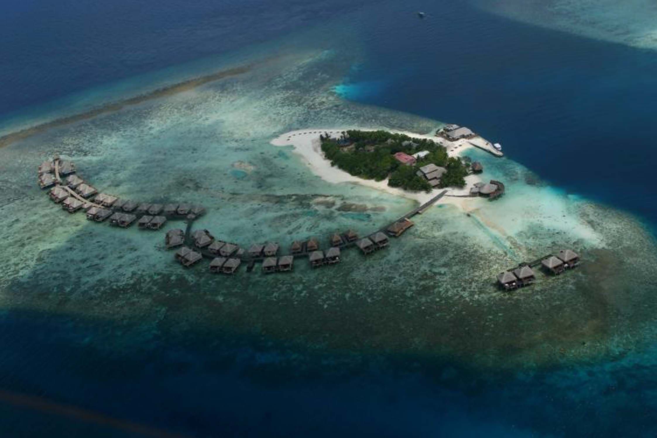 Mano Ponniah and Associates, Aitken Spence Hotels: Adaaran Prestige, Vadoo, Maldives (2009)