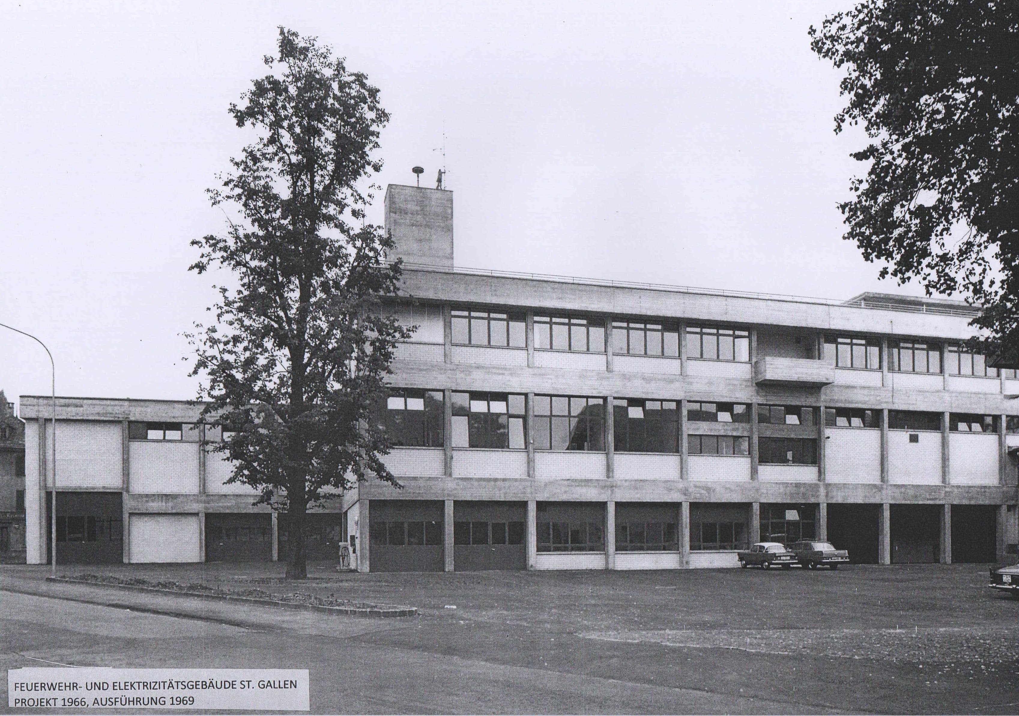 John Steerwood (for Danzeisen + Voser), Fire Department and Electricity building for the city of St. Gallen, Switzerland, 1966-69.  Photograph.
